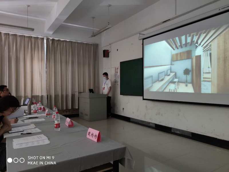 第一组答辩现场